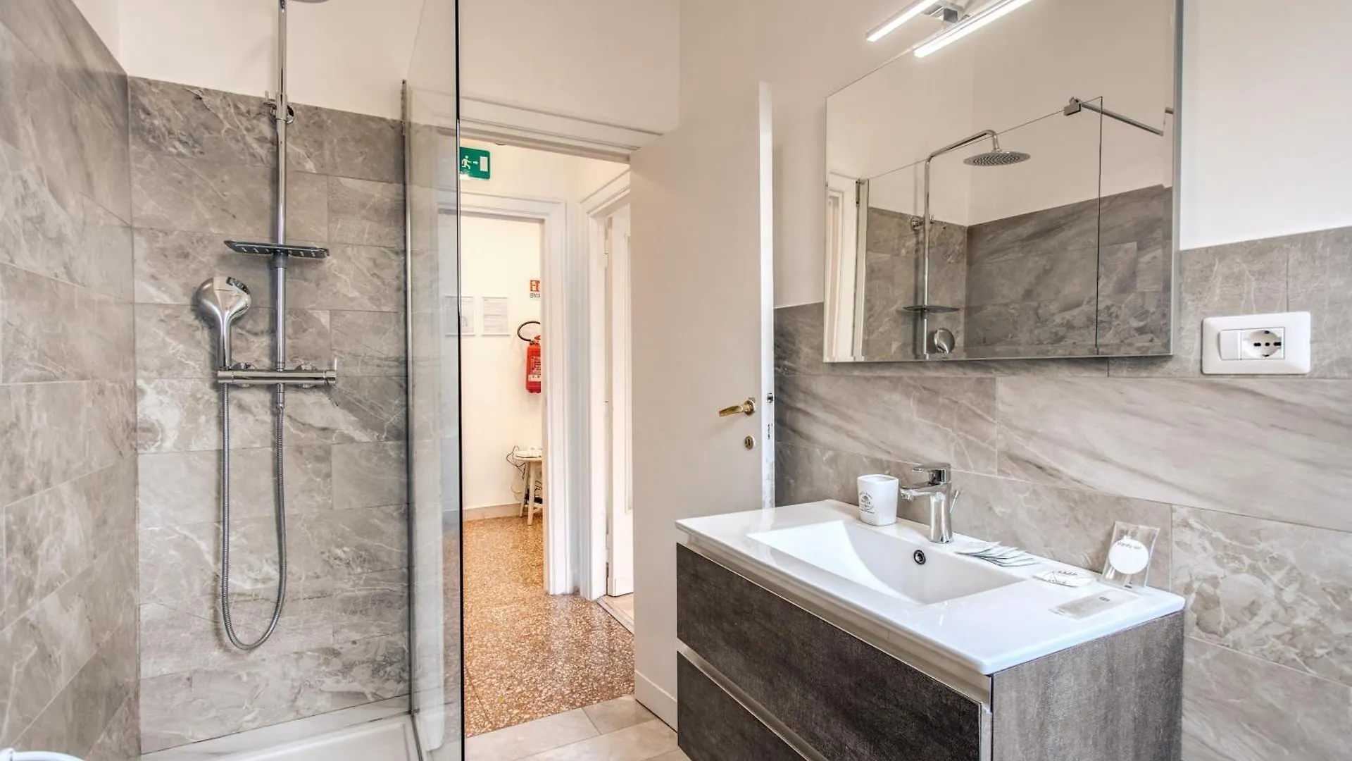 Suite Experience San Giovanni Apartments Rome Italy