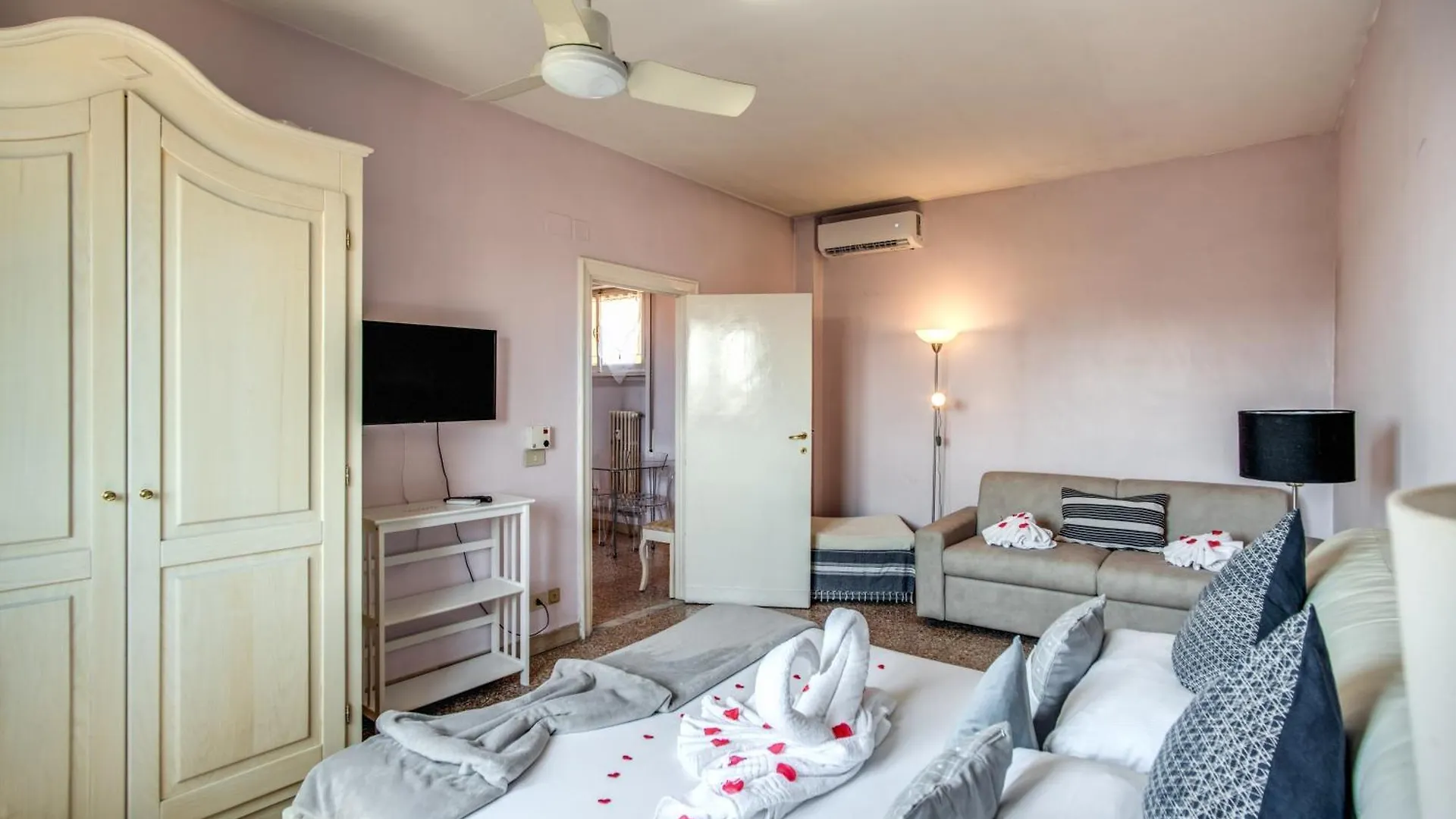 Suite Experience San Giovanni Apartments Rome